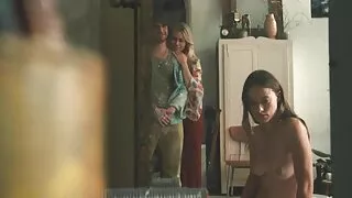 Чех эмэгтэй долоох, masturbate болон pee үед Nuru массаж.