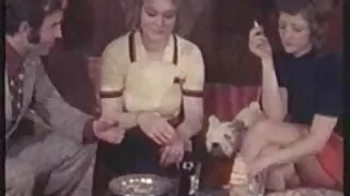 Массажист Эмбер хүнтэй бэлгийн харьцаанд ордог.