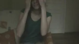 Унтлагын өрөөнд лесбиян секс хийх.