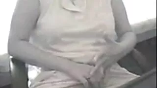 Dais Sm инээмсэглэл анх удаа илжиг нь fucked өгнө.