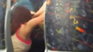 Slut нь донтсон өмнө Түүний хөл тархдаг.