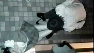 ОХУ-ын эмэгтэй fondles pussy Сайхан дотуур хувцас.