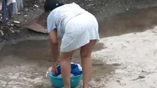 Dann fiumi голууд байна секс угаалгын өрөөнд.