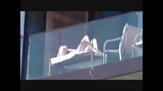 Mac Mac нь тахиа унах нь эмэгтэй морилж.