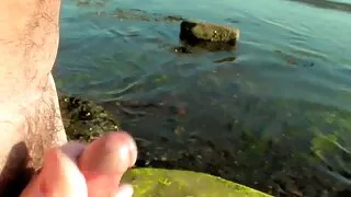 Хүүгийн аргагүй зөндөө найзын ээж.